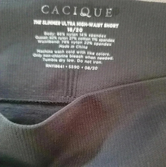 CACIQUE - WOMEN'S 18/20- Black THE SLIMMER ULTRA HIGH WAIST SHORT SHAPER - Picture 4 of 4